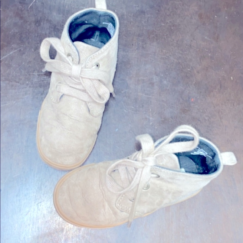 Shoes - Picture 10 of 10